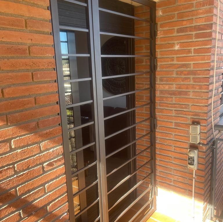 © Herrero Barcelona Tamar Cañete 689 56 71 73 verjas de hierro a medida en barcelona